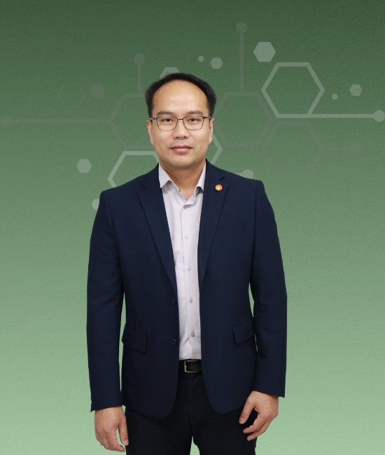 กระจ่าง ตลับนิล